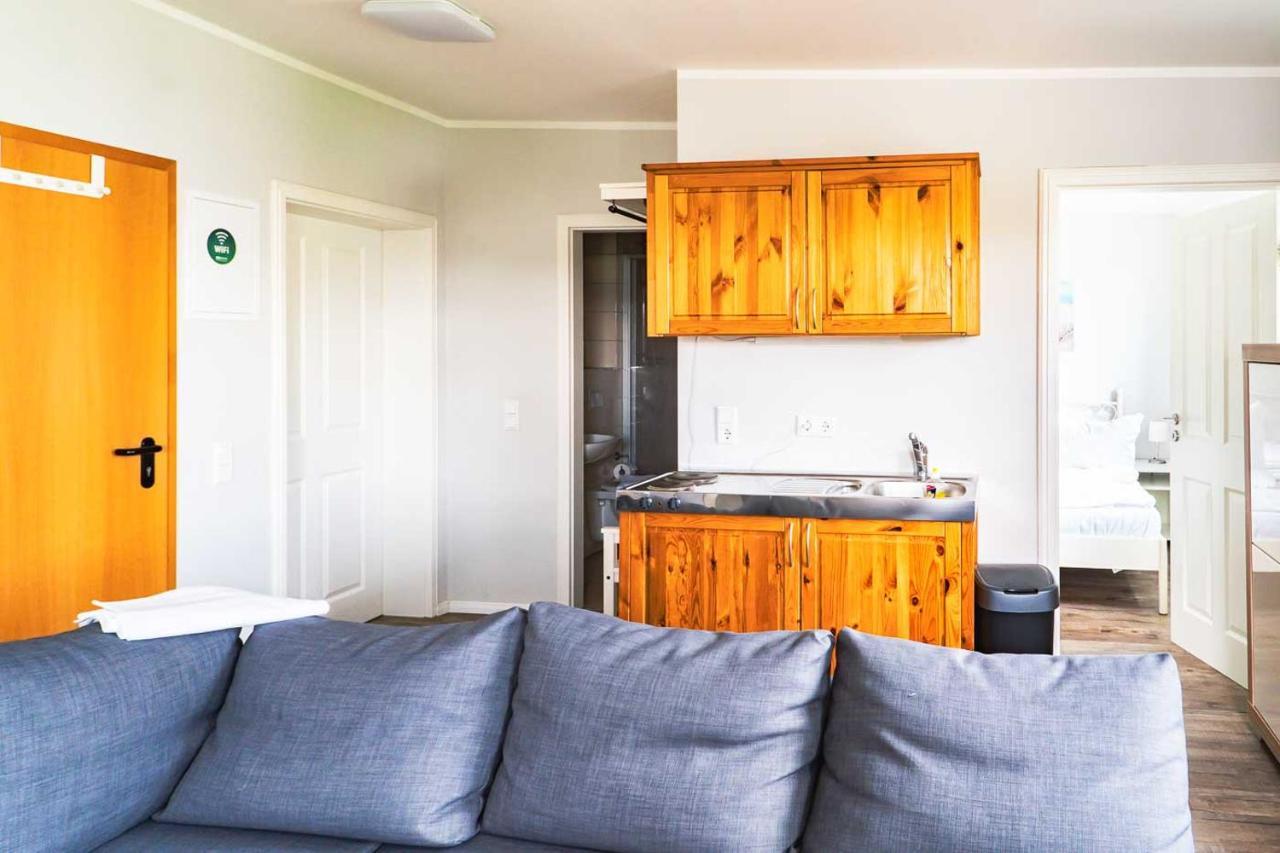 Apartmenthaus Chrischanshof รอสต็อค ภายนอก รูปภาพ